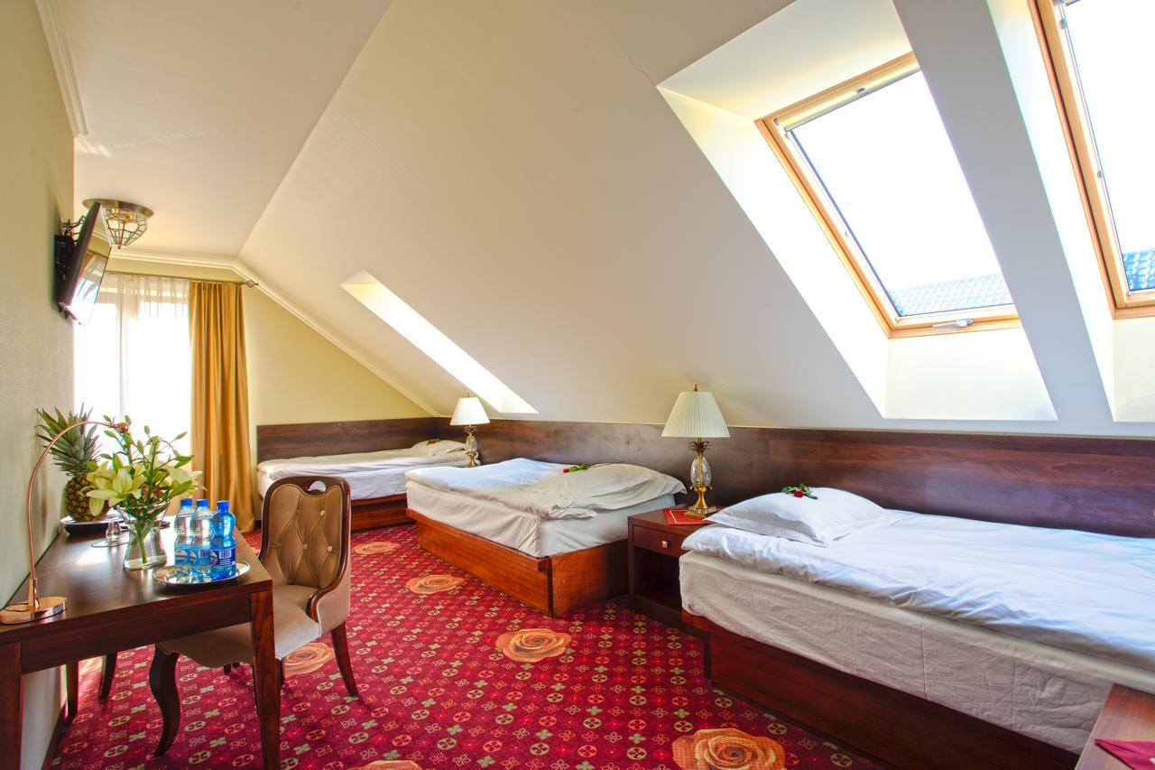 Kamieniec Wroclawski Hotel Roza מראה חיצוני תמונה
